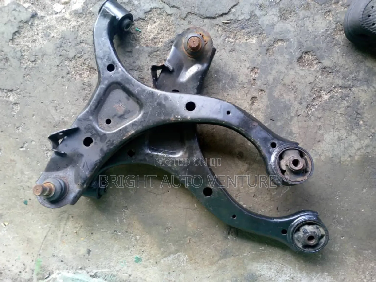 Low Arm for Hyundai Santa Fe 2008 Model