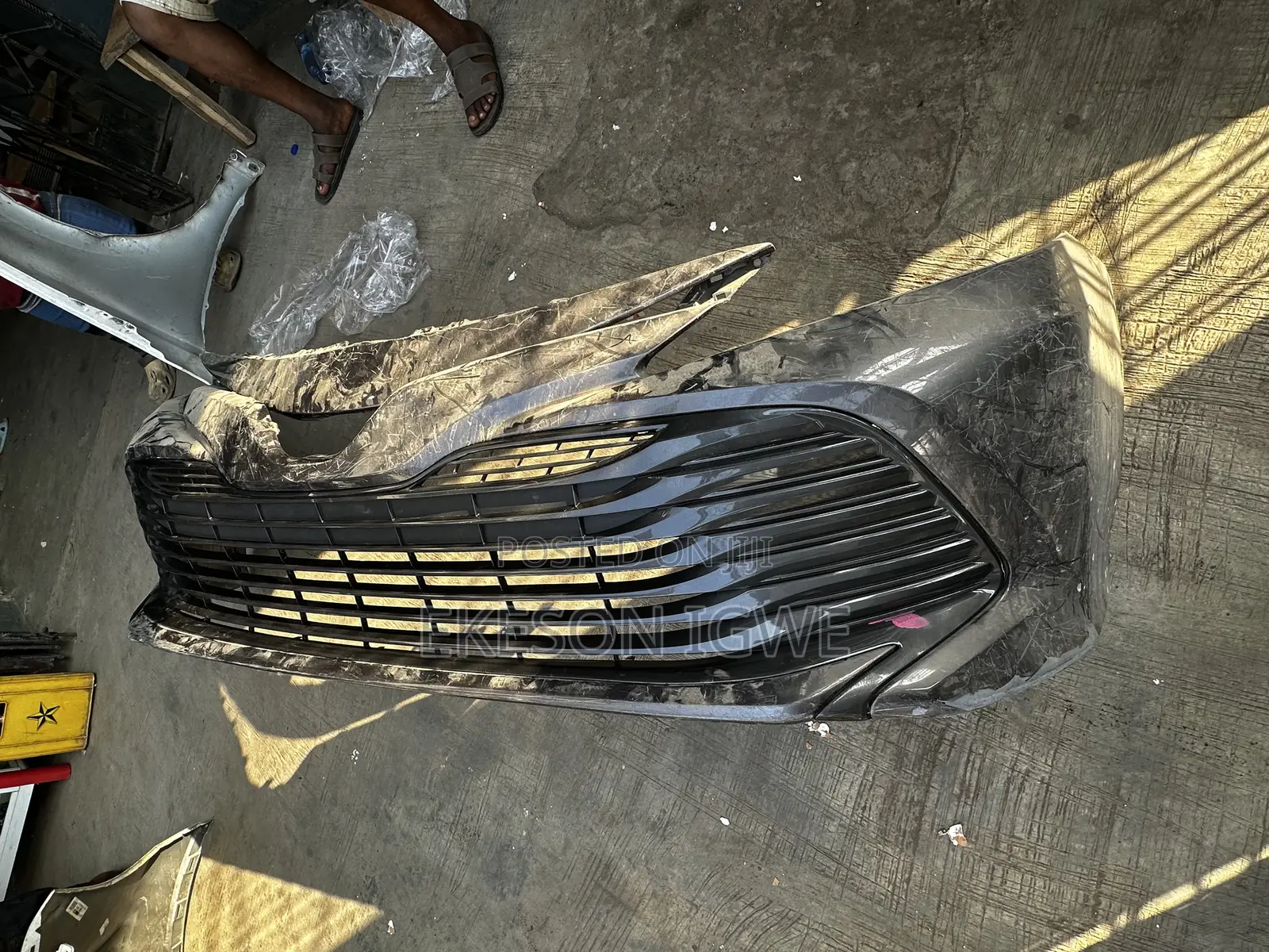 Complete Front Bumper Toyota Camry 2018 LE