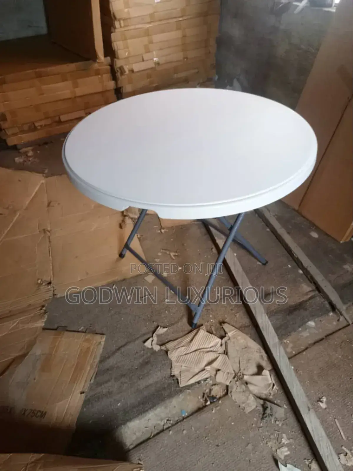 Smallest Banquet Round Table