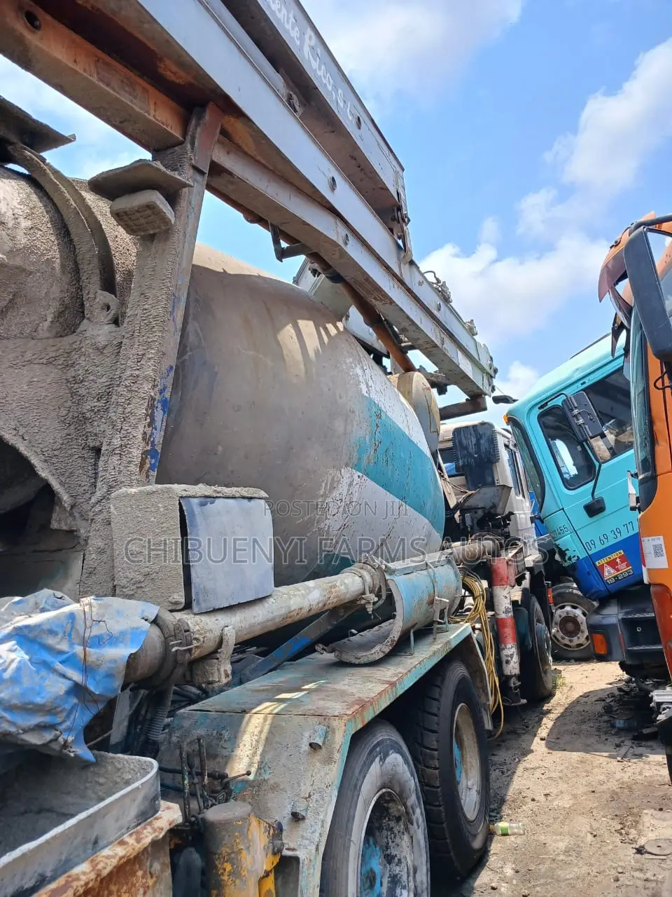 Concrete Mixer With Pump - 10 Tyres