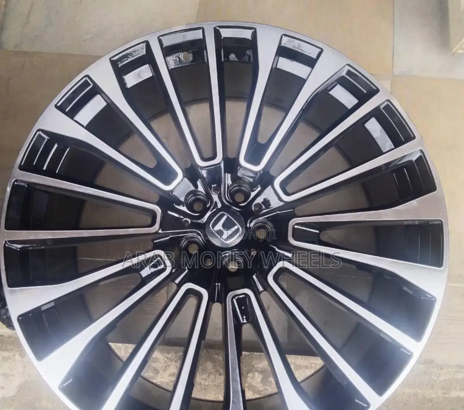 Black an Silver Spoke Designers 20 Inch Alloyd Wheels