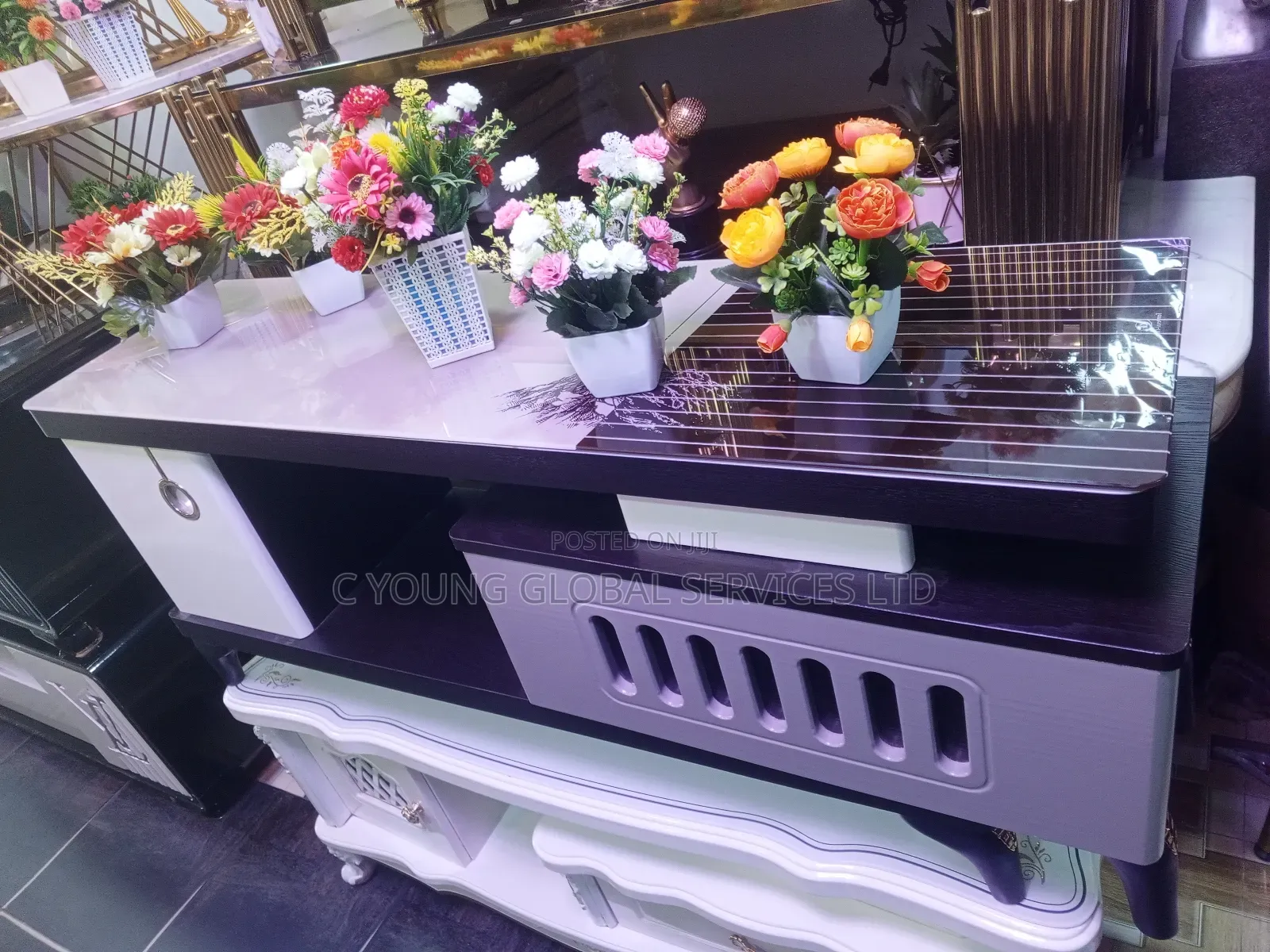 High Quality T v Stand