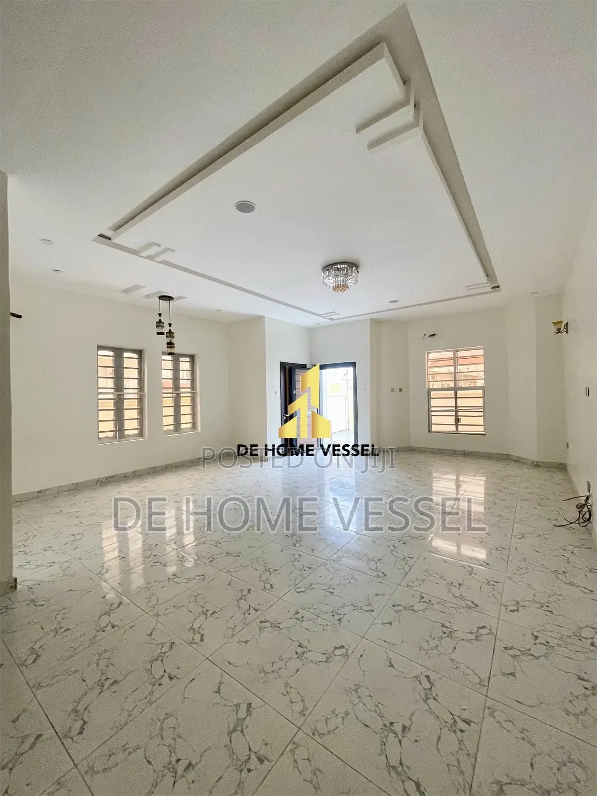 4bdrm Duplex in Ikota for sale