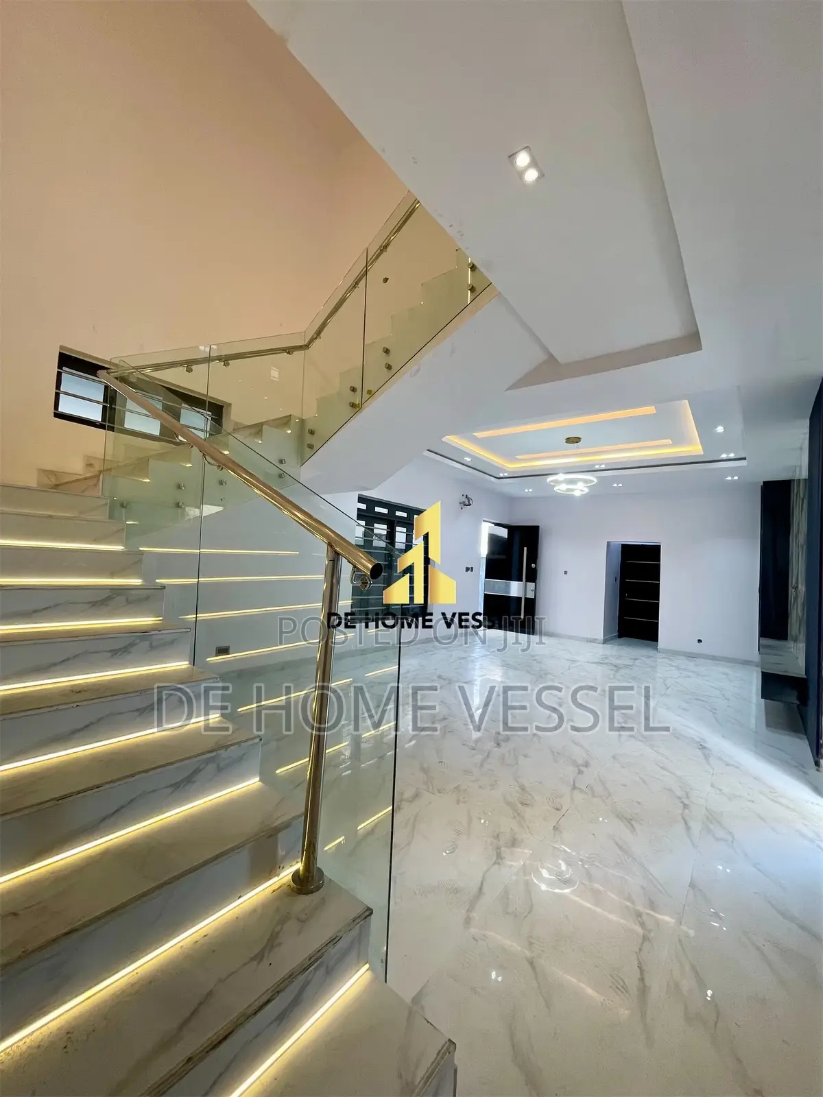 5bdrm Duplex in Ologolo for sale