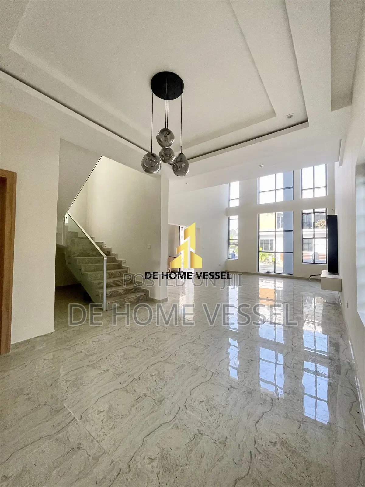 5bdrm Duplex in Lekki for sale