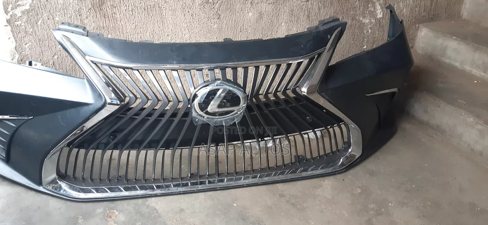 Complete Front Bumper for Lexus Es350