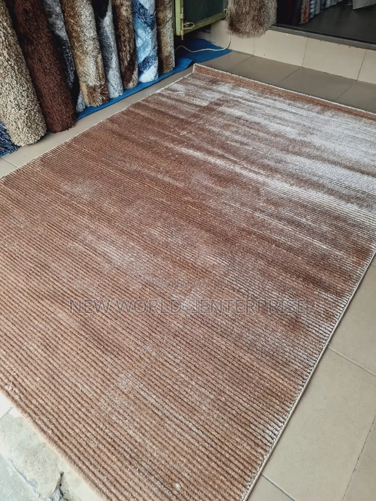 5by7 Feets Modern Luxury Centre Rug