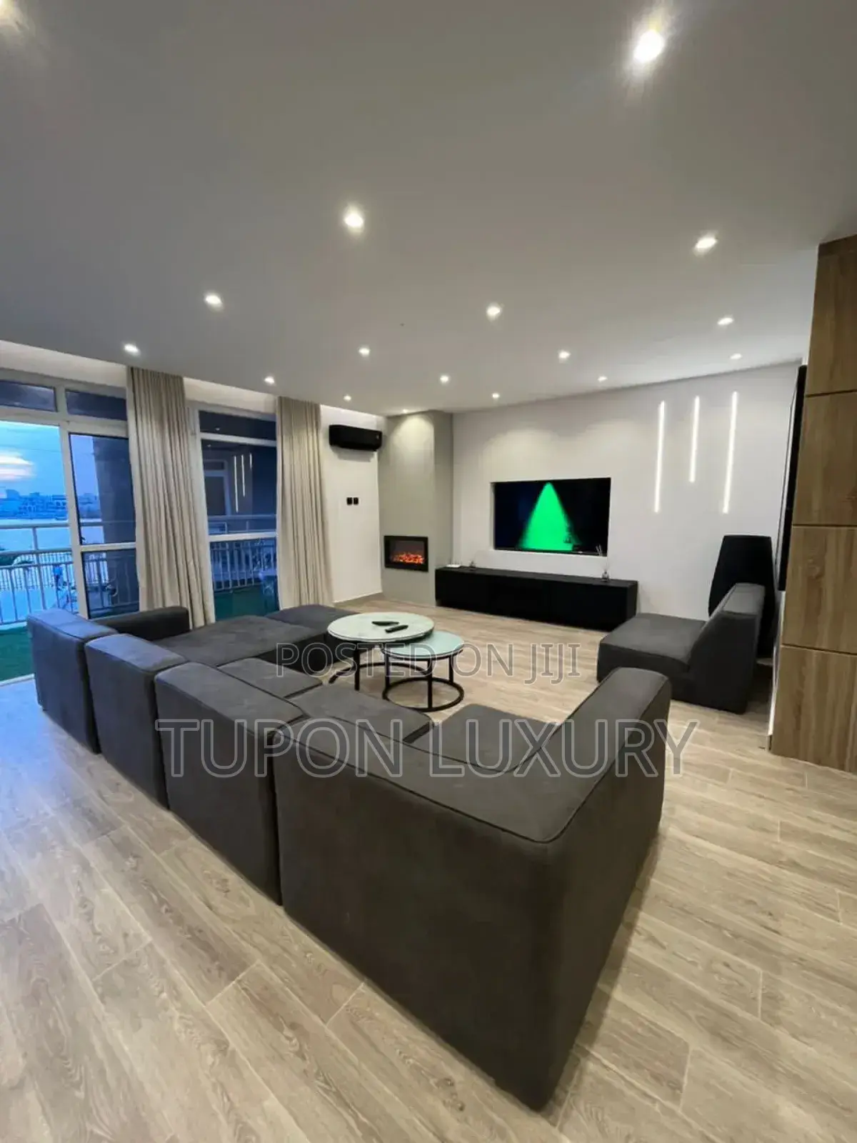 Luxury Waterfront 2bedroom Apartment