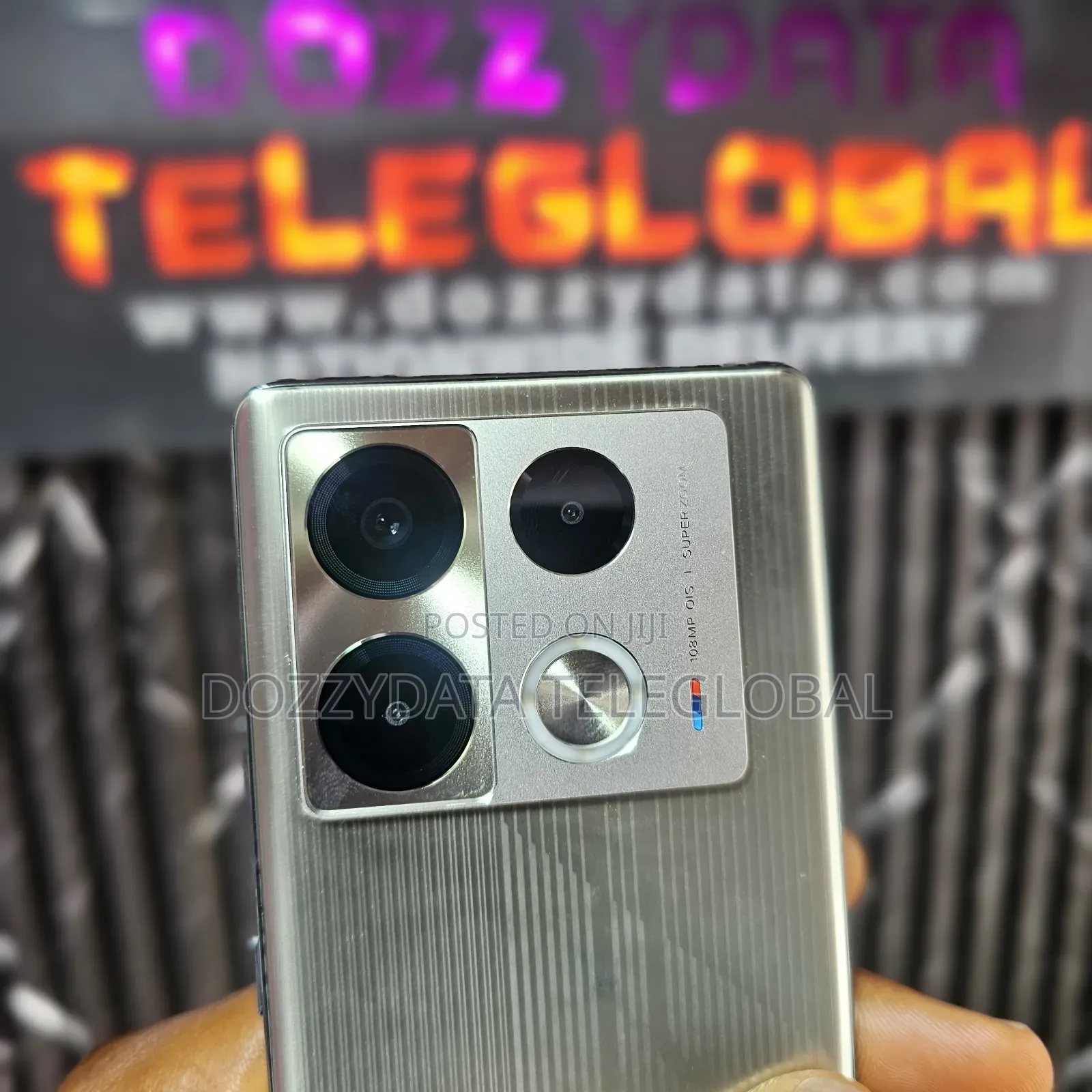 Infinix Note 40 Pro 256 GB Gold