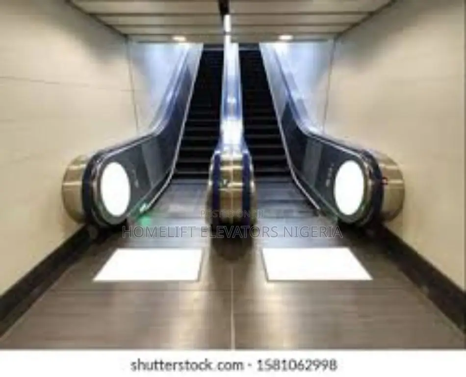 Exceptional Robust Shopping Mall Escalator