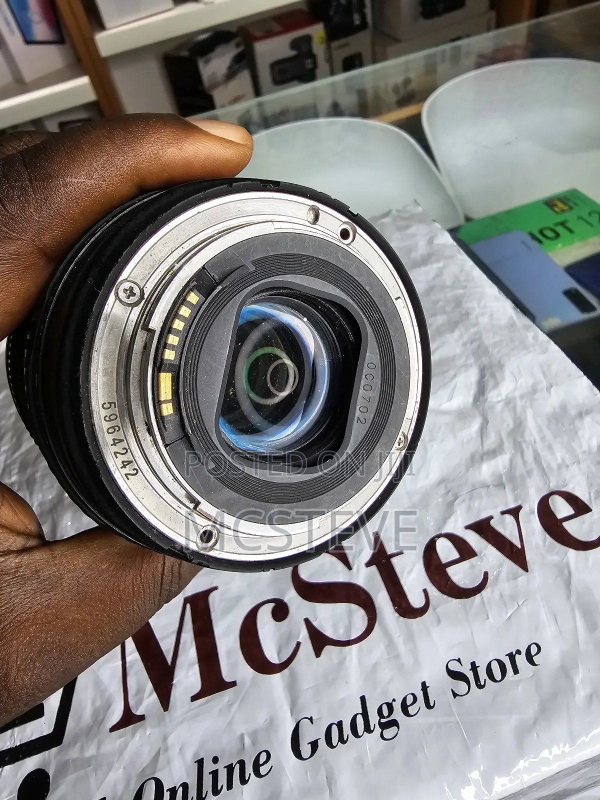 Canon 24 - 105MM 1:4 L IS USM Lens,