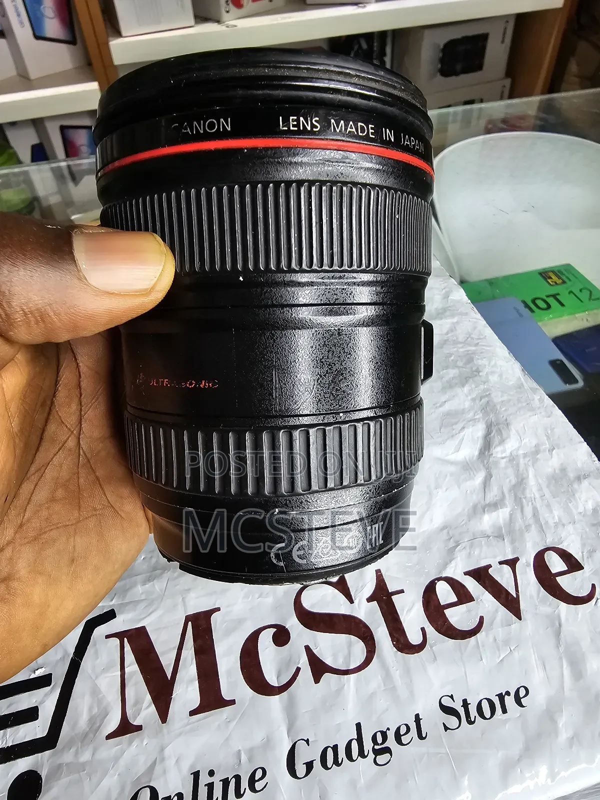 Canon 24 - 105MM 1:4 L IS USM Lens,