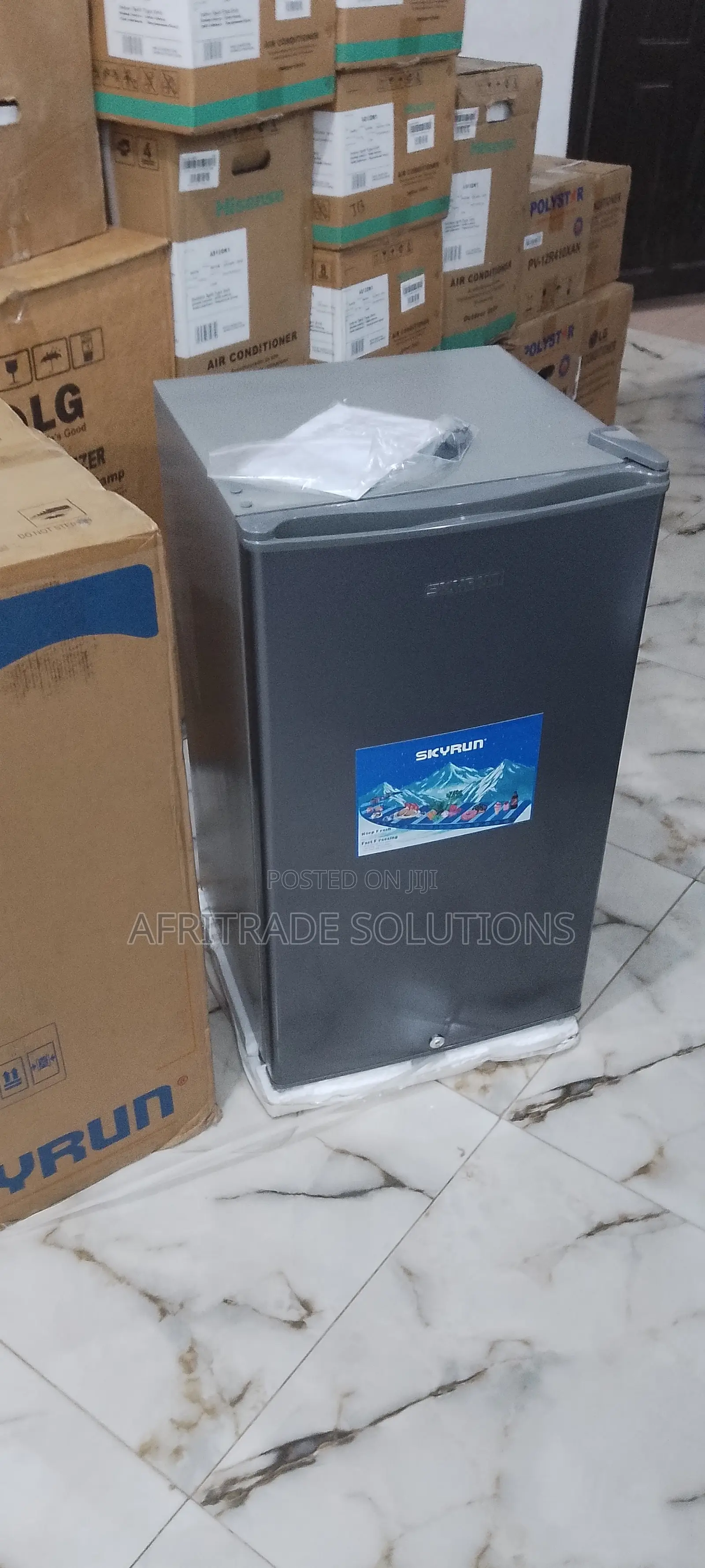 SKYRUN BCD-90J Spacious Single Door Fridge (80L)