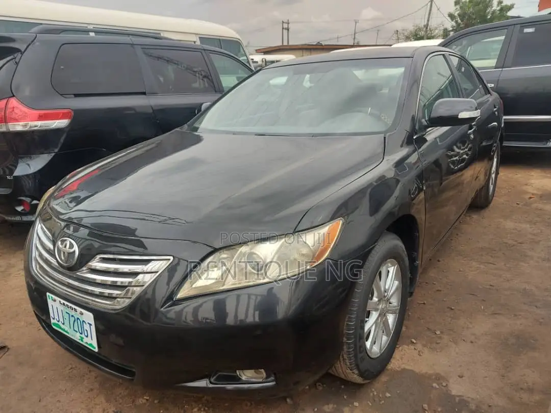 Toyota Camry 2016 Available for Hire