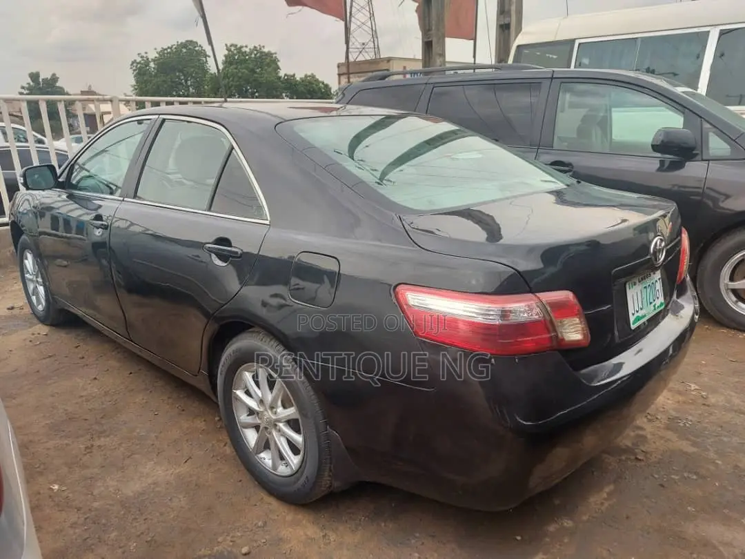 Toyota Camry 2016 Available for Hire