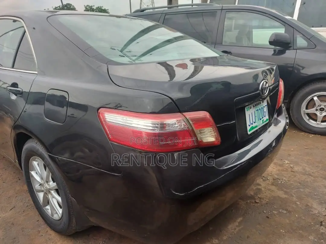 Toyota Camry 2016 Available for Hire