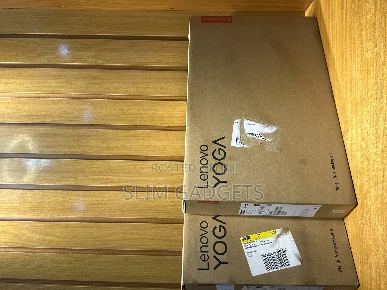 New Laptop Lenovo Yoga 700 8GB AMD Ryzen 5 SSD 512GB