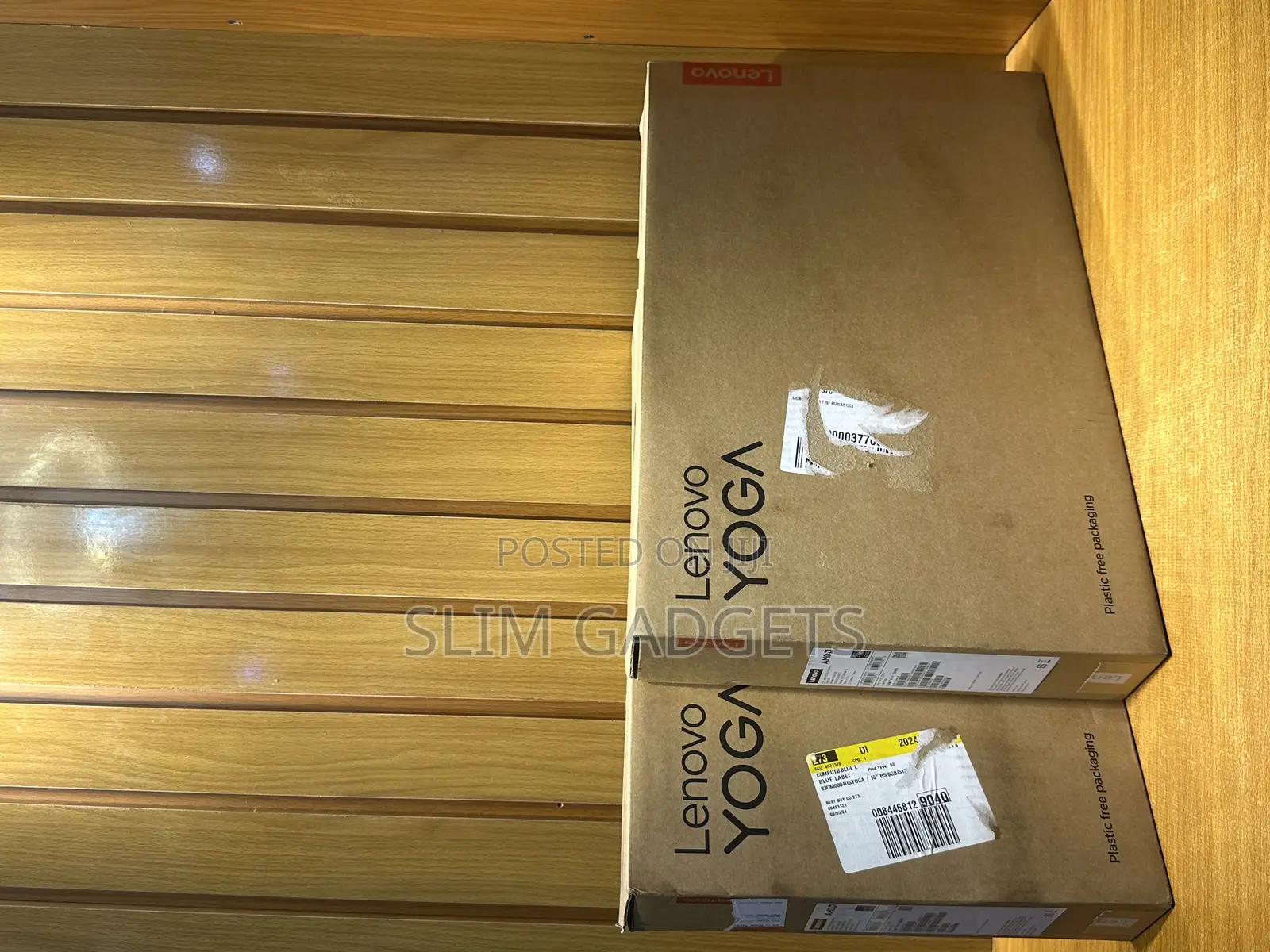 New Laptop Lenovo Yoga 700 8GB AMD Ryzen 5 SSD 512GB