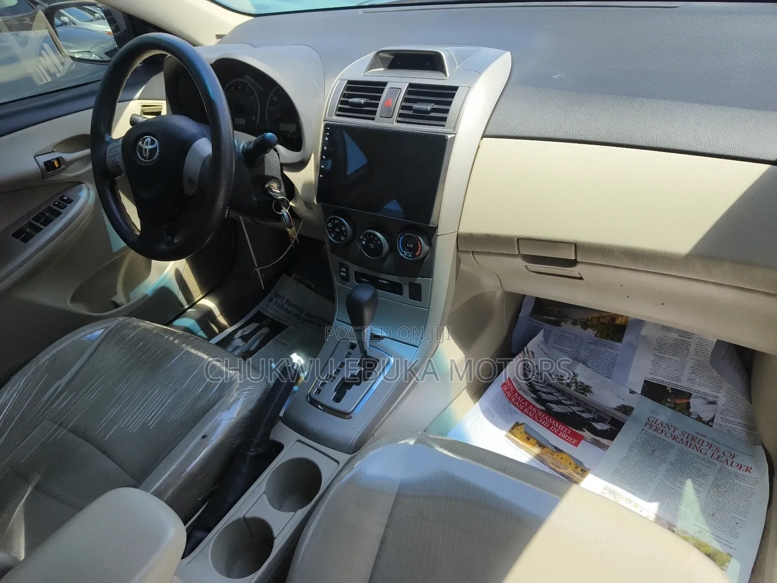 Toyota Corolla 2012 Gold