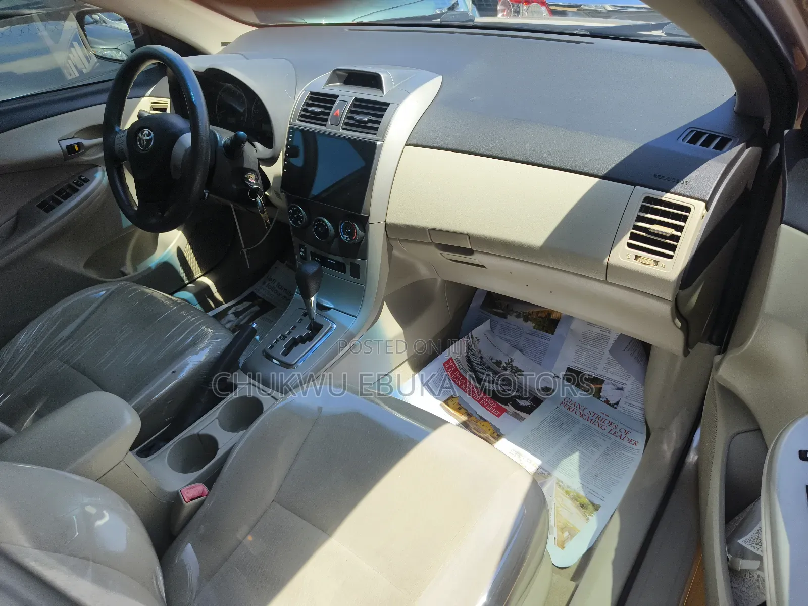 Toyota Corolla 2012 Gold