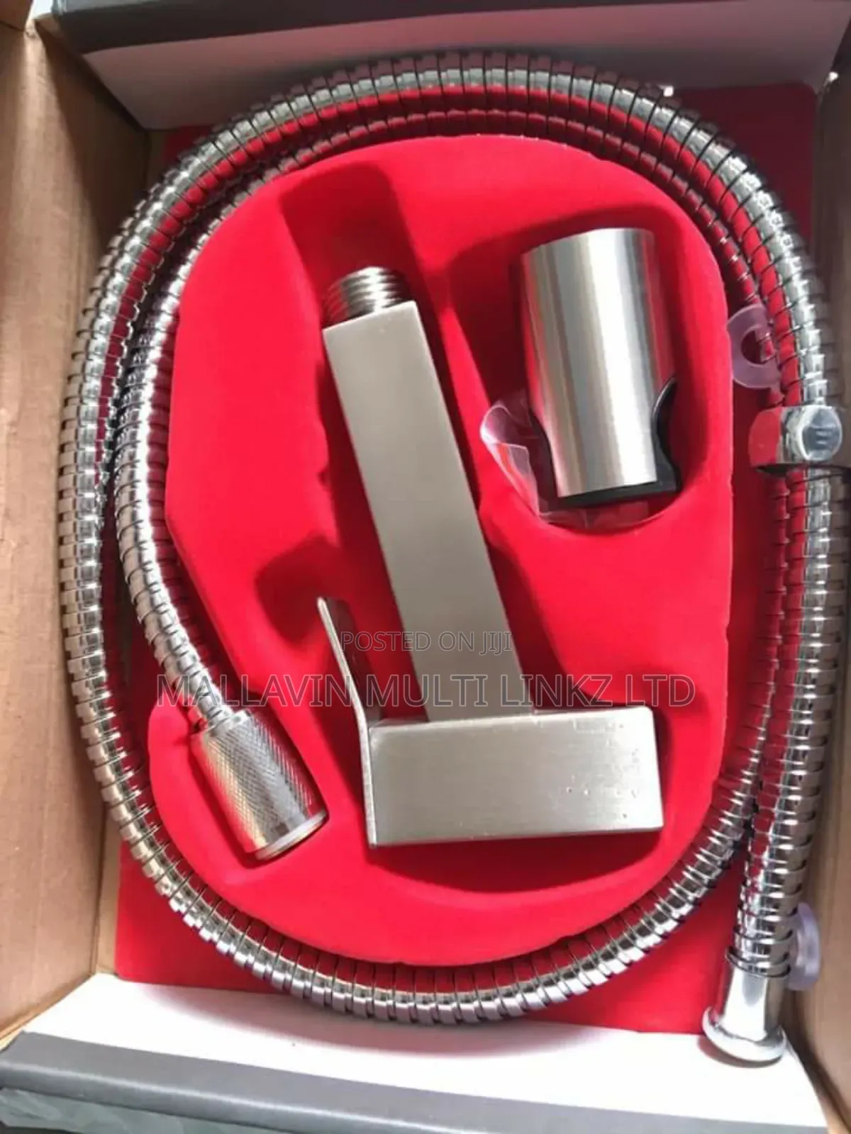 Hand Pressing Showers (Bidet Spray)