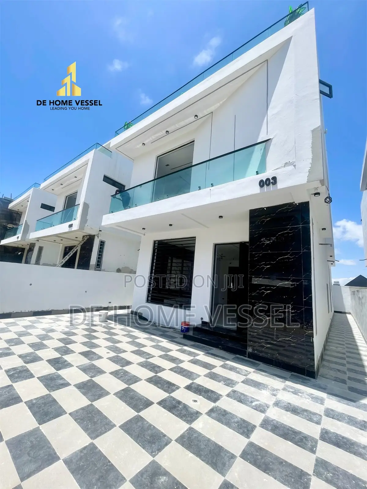 4bdrm Duplex in Lekki for sale
