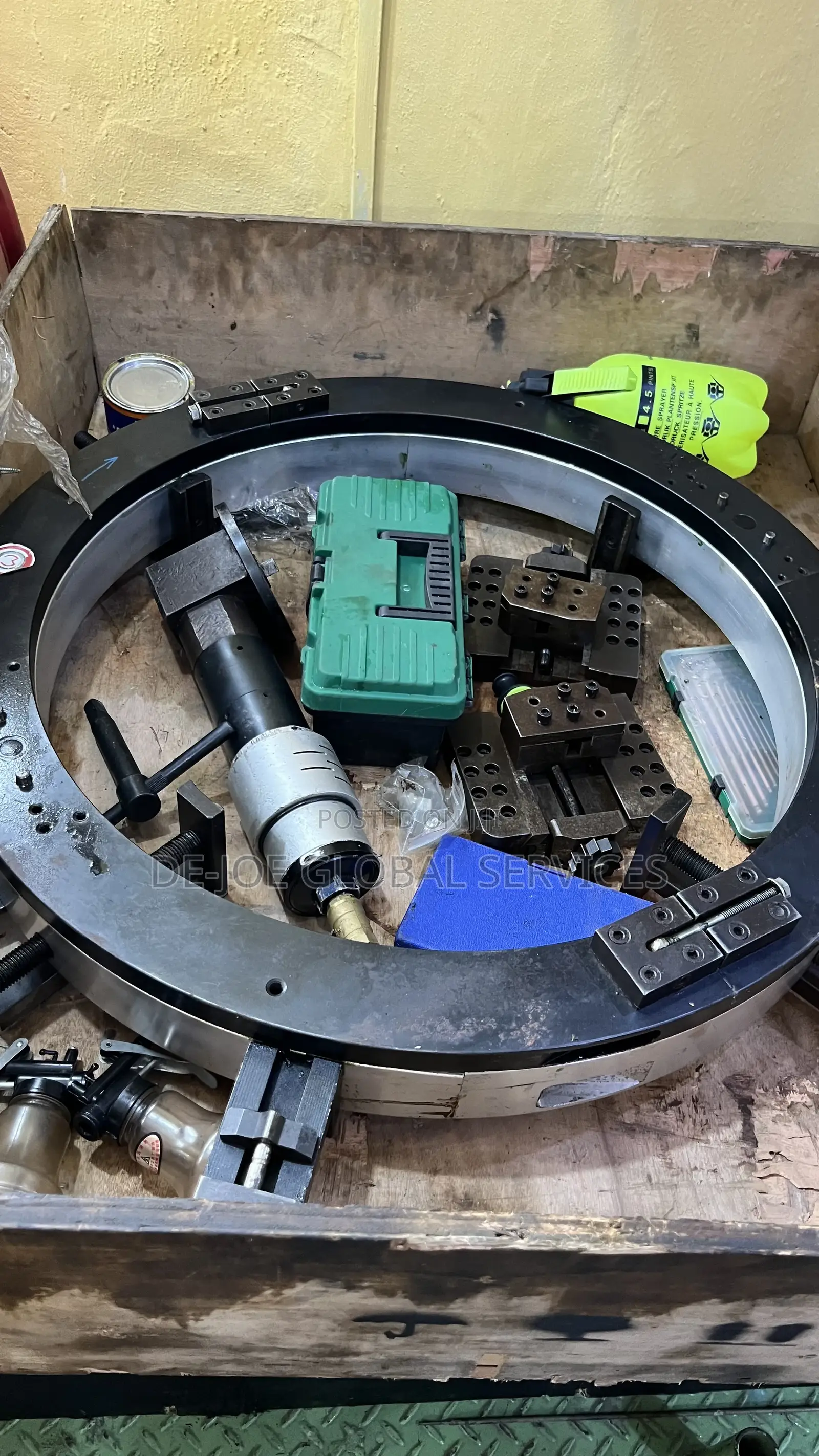 Cold Pipe Cutting and Beveling Machine