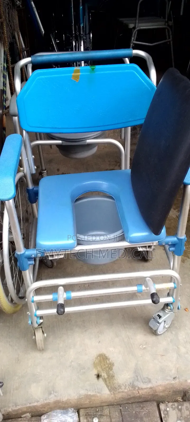 Commode Chair With Wheels