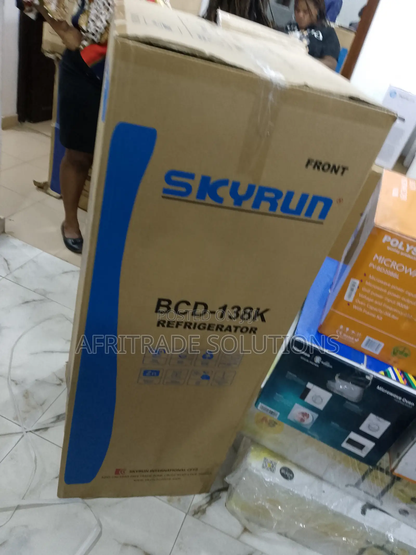 Skyrun 138 Liters Double Door Fridge- Fine Exterior