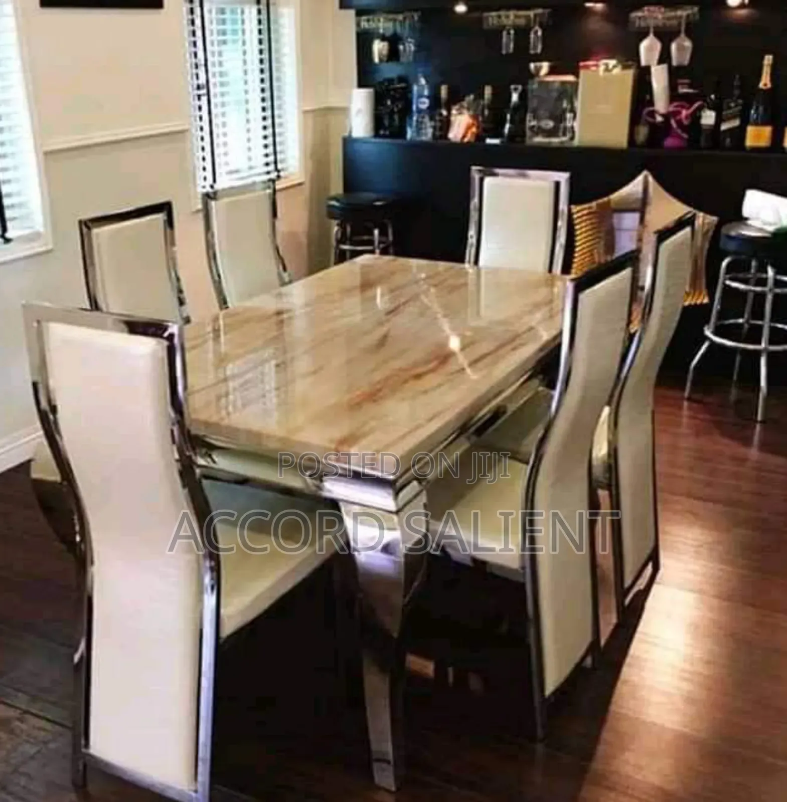 Complete 6 Seater Marble Dining Set