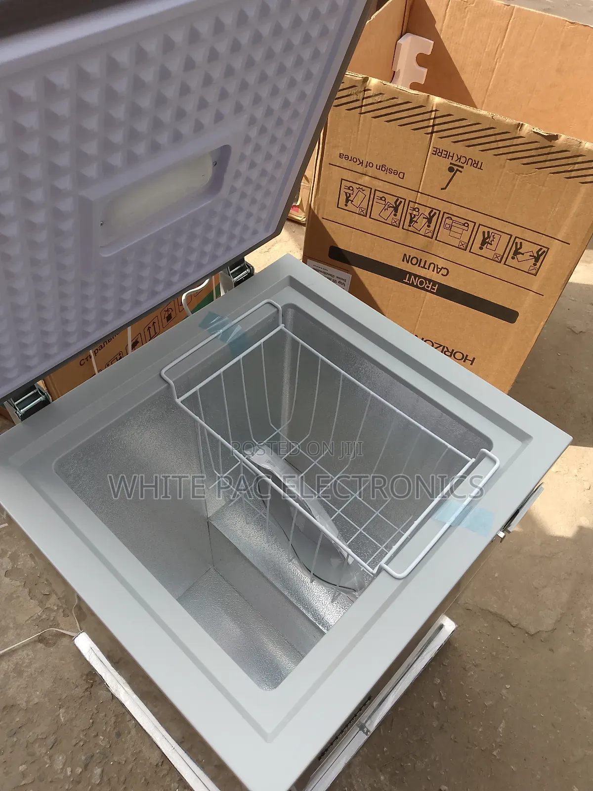 Snowsea Freezer Extra Cooling 130-Litre Ice Block Maker
