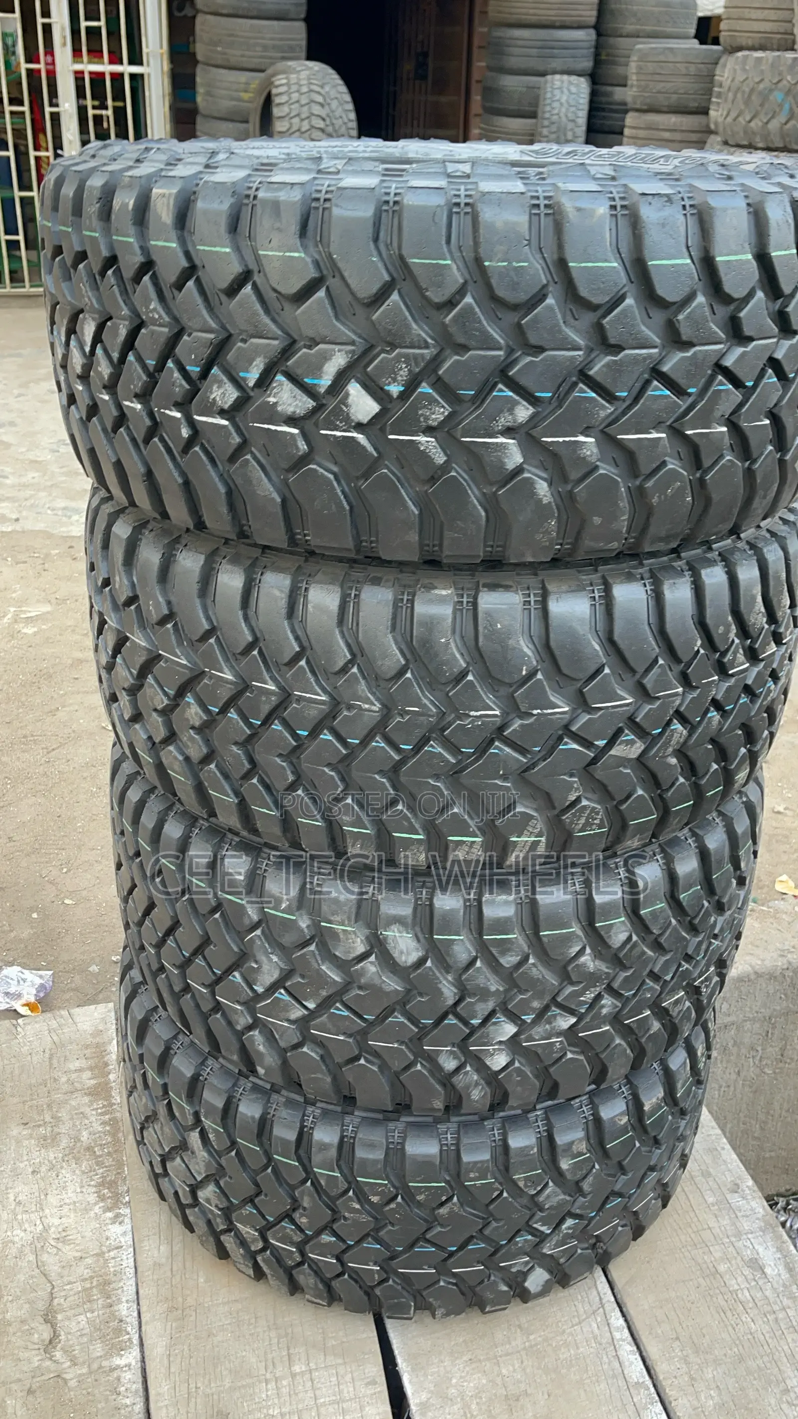 33x12.50R20 Set Hankook