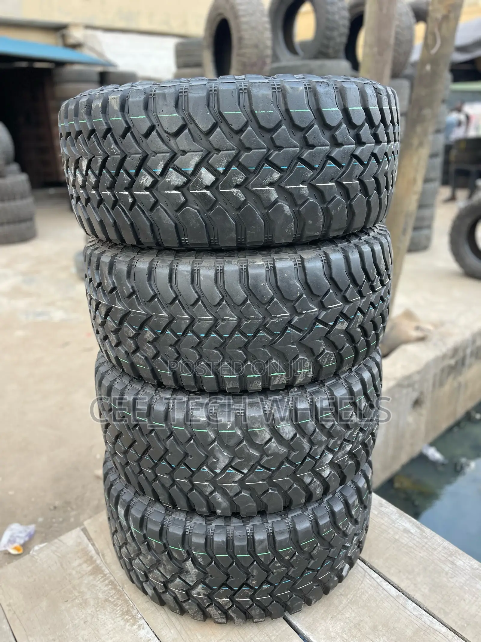 33x12.50R20 Set Hankook
