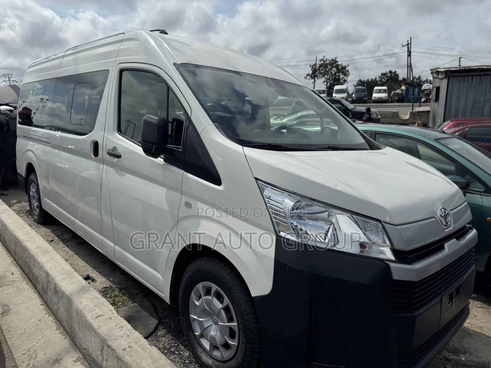 Toyota HiAce 2020 White