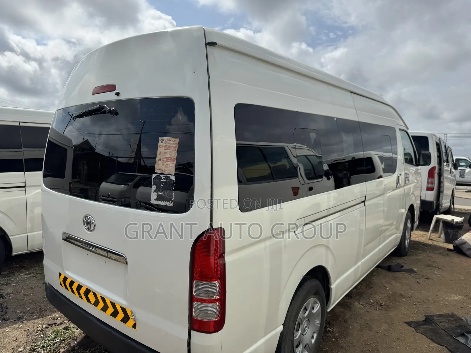 Toyota HiAce 2016 White