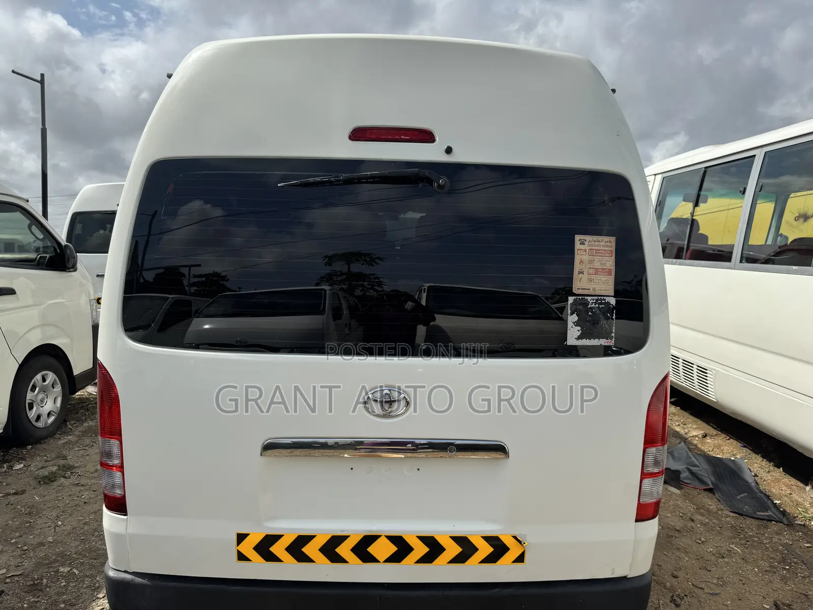 Toyota HiAce 2016 White