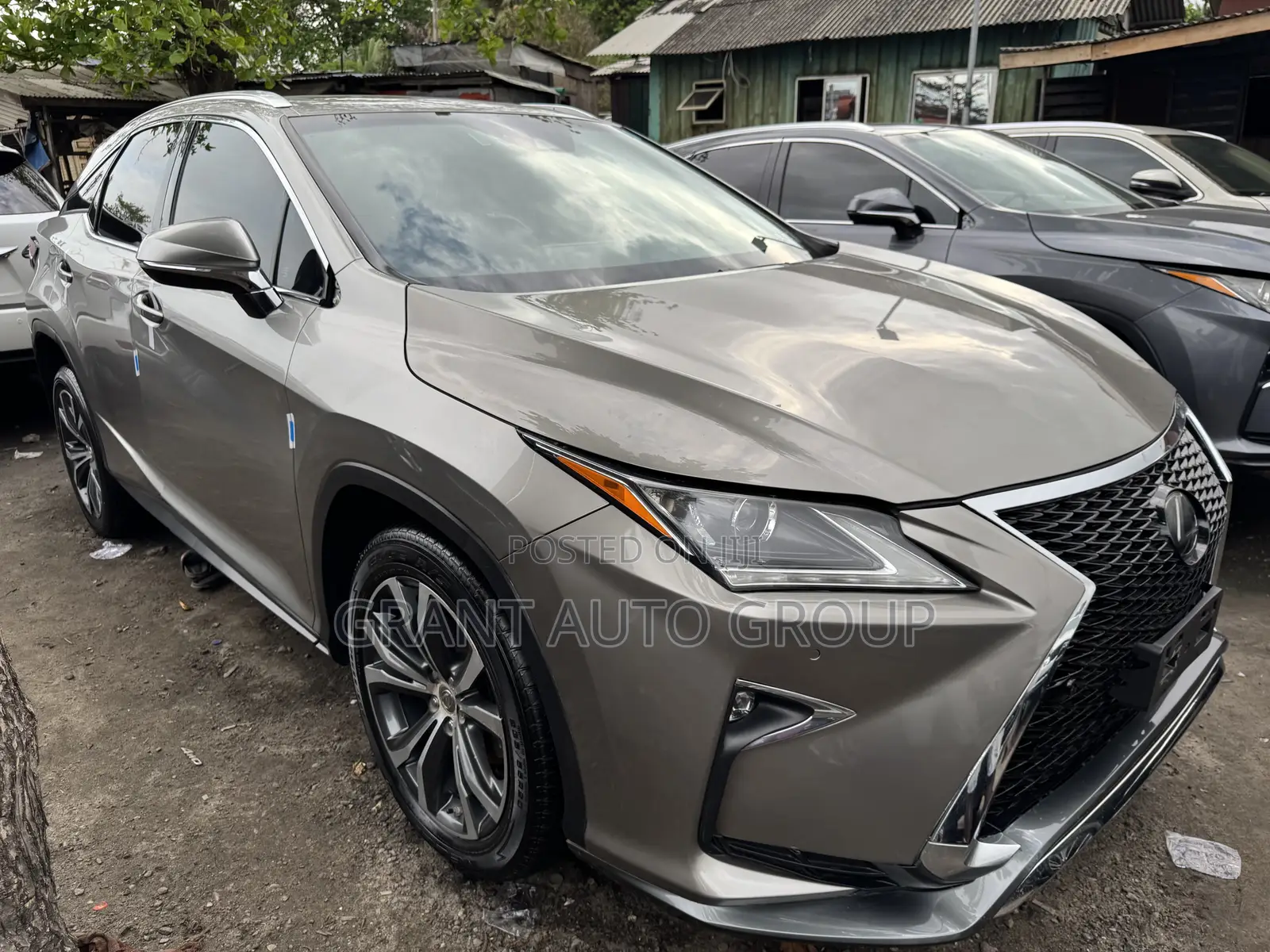 Lexus RX 350 AWD 2017 Gold