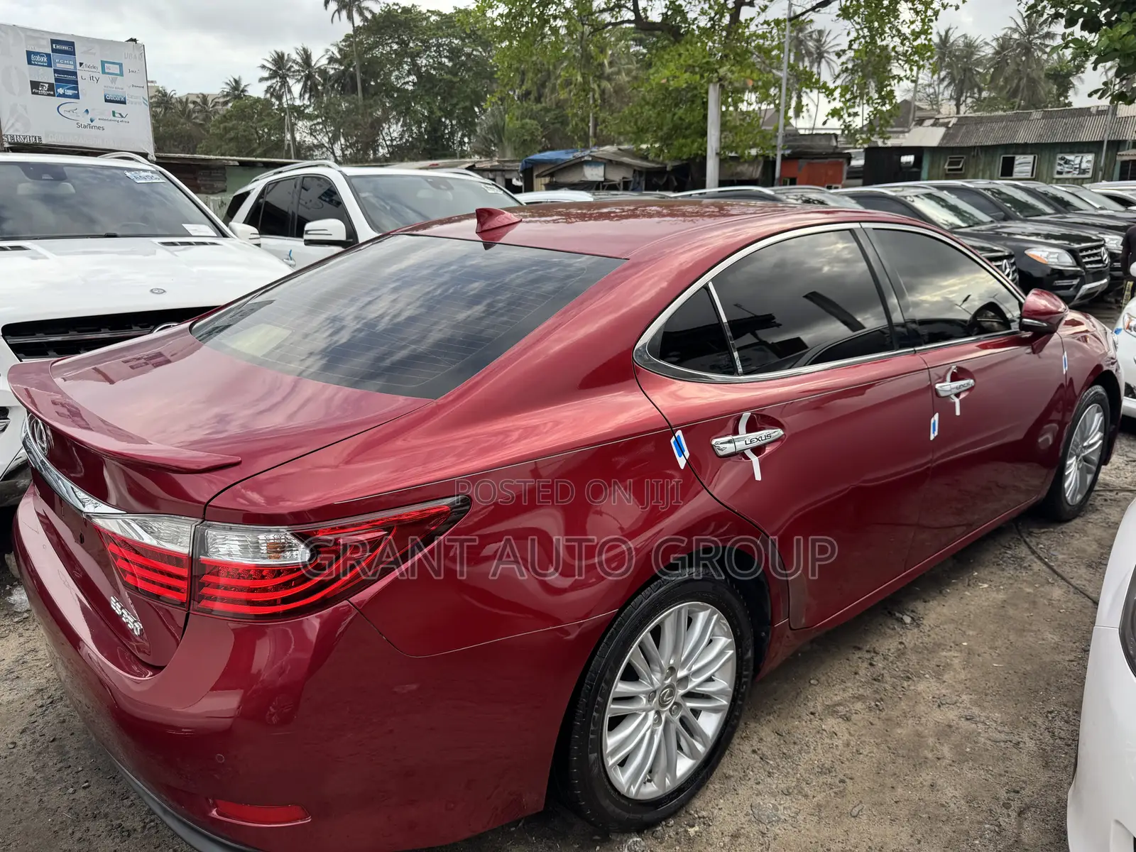 Lexus ES 350 FWD 2015 Red