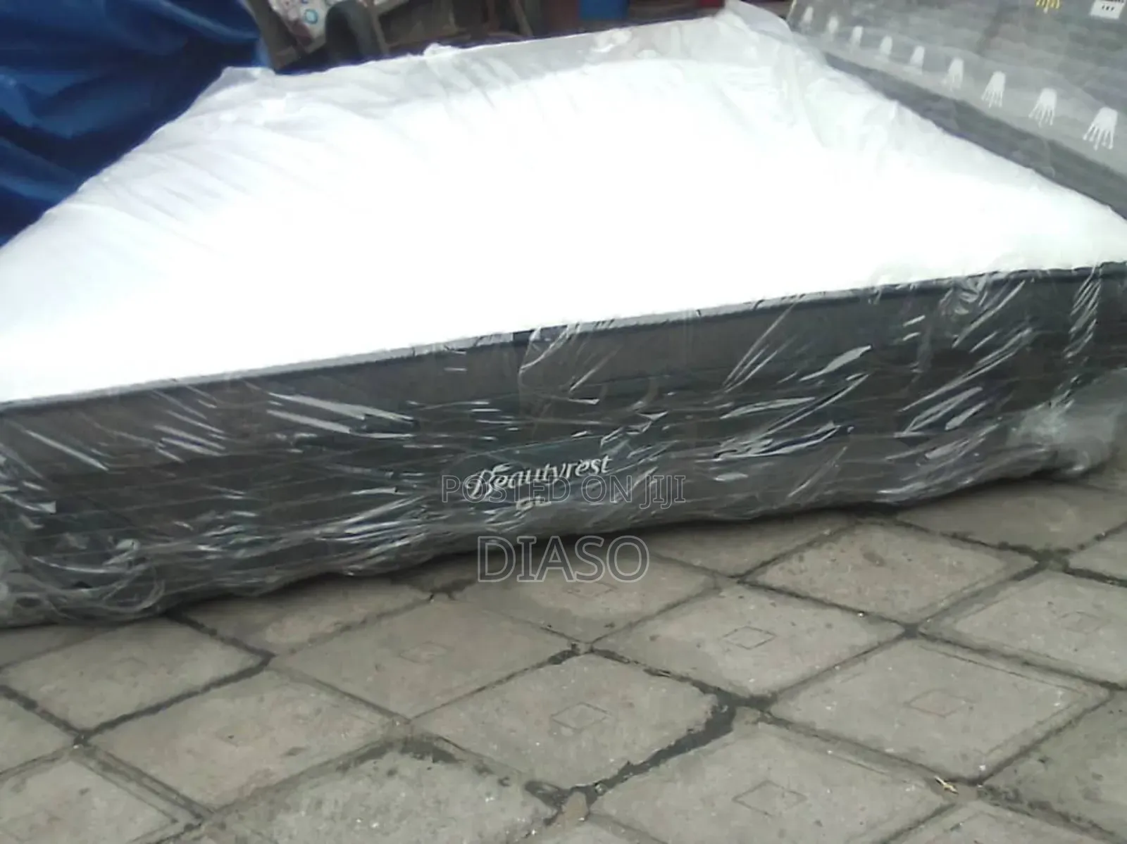 Order for Your USA 14inches Hybrid Mattress Get 1 Pillow
