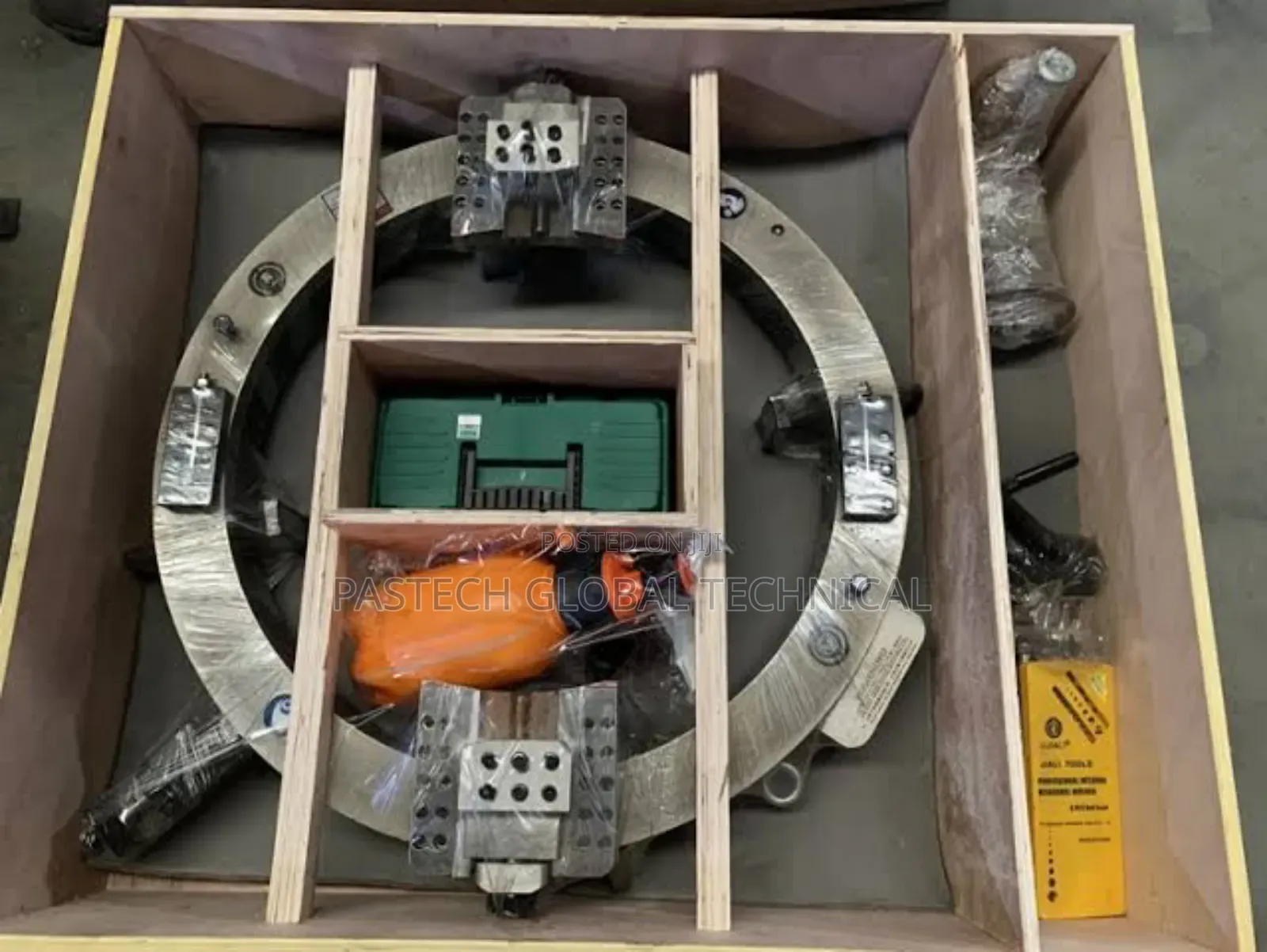 Cold Pipe Cutting and Beveling Machine