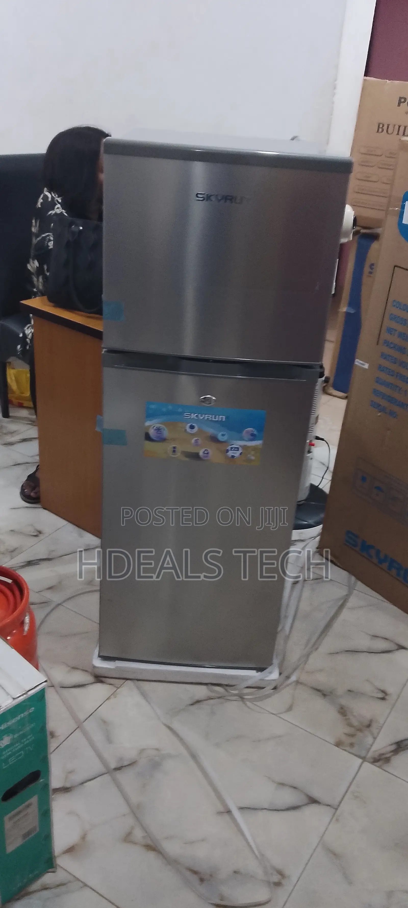 Easy-to-use Skyrun Refrigerator 138litres