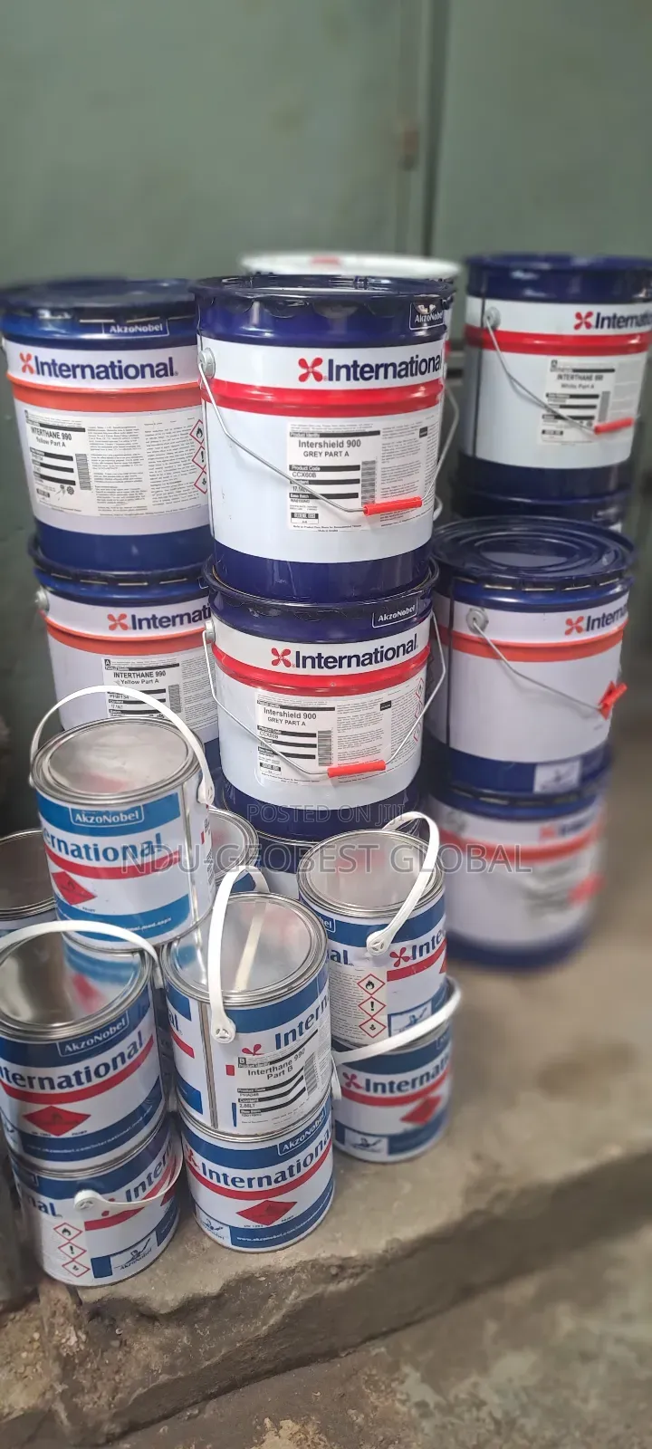 International Interthane 990 a B Marine Paint