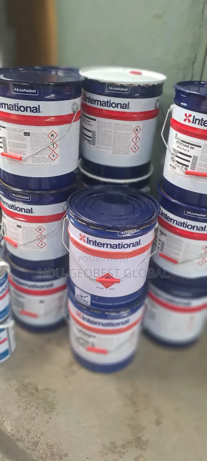 International Interthane 990 a B Marine Paint