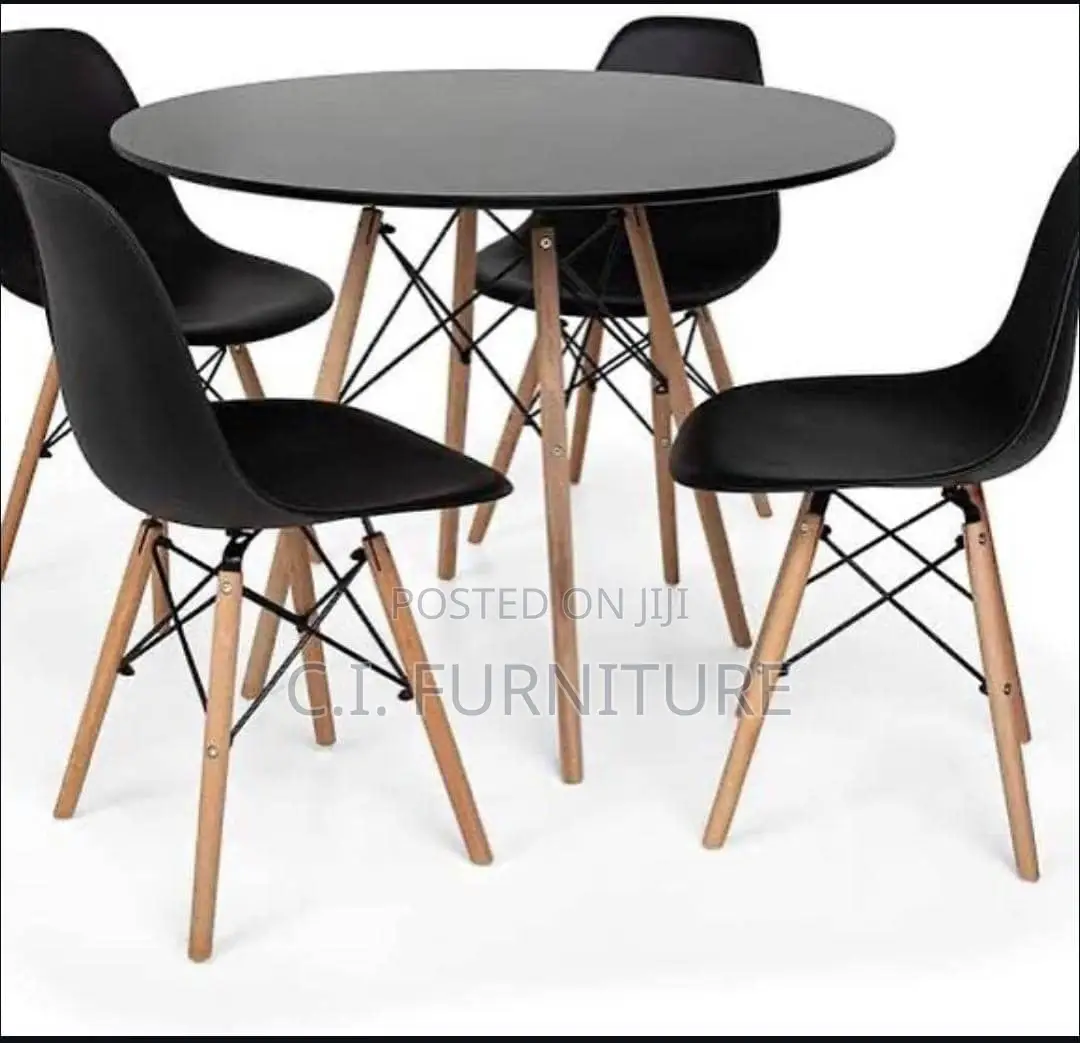 Good Set of Dining Table With Chairs