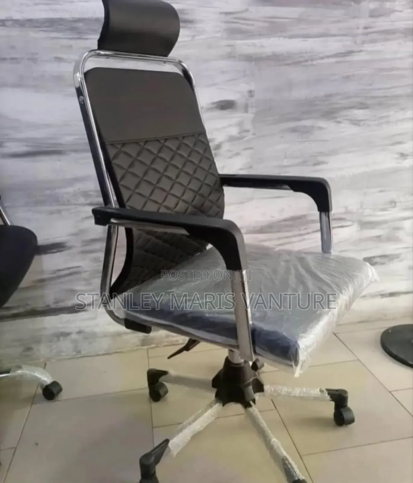 Office Swivel Chair With Headrest