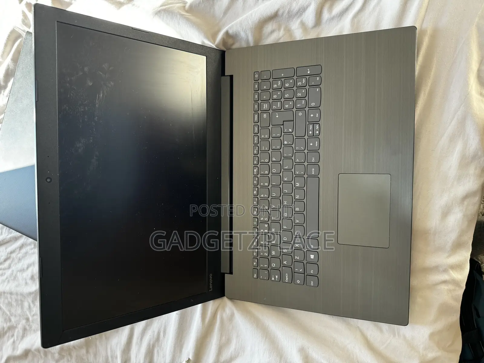 Laptop Lenovo IdeaPad 330 4GB Intel Core I3 HDD 1T
