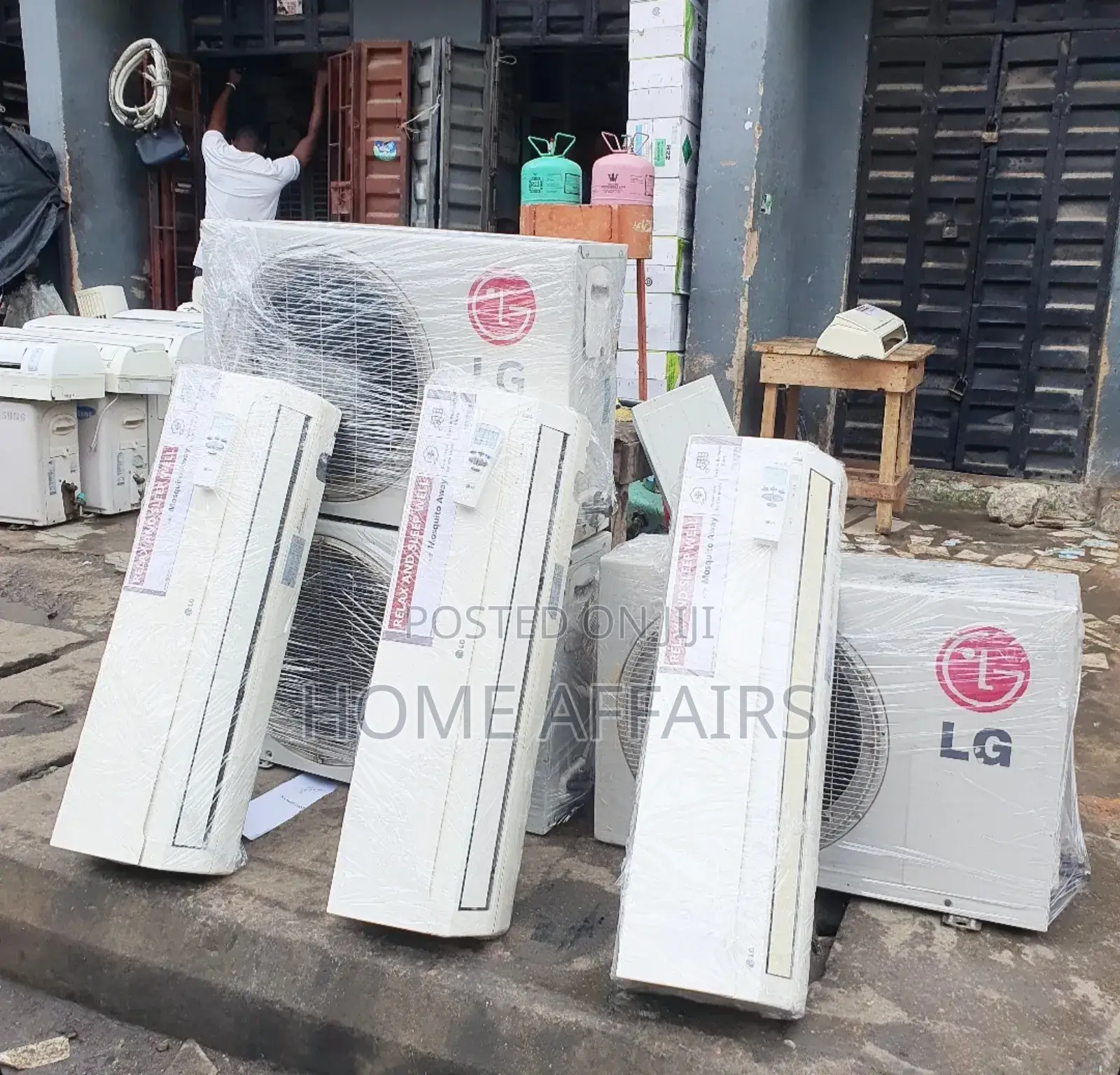 Tokunbo LG 1.5hp 1hp Air Conditioner +Bluetooth (GUARANTEE)