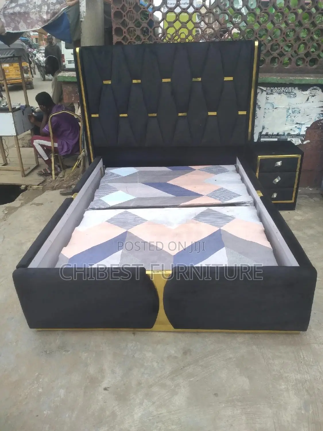 Quality 4.5by6 Upholstery Padded Bed Frame With One Bed Side