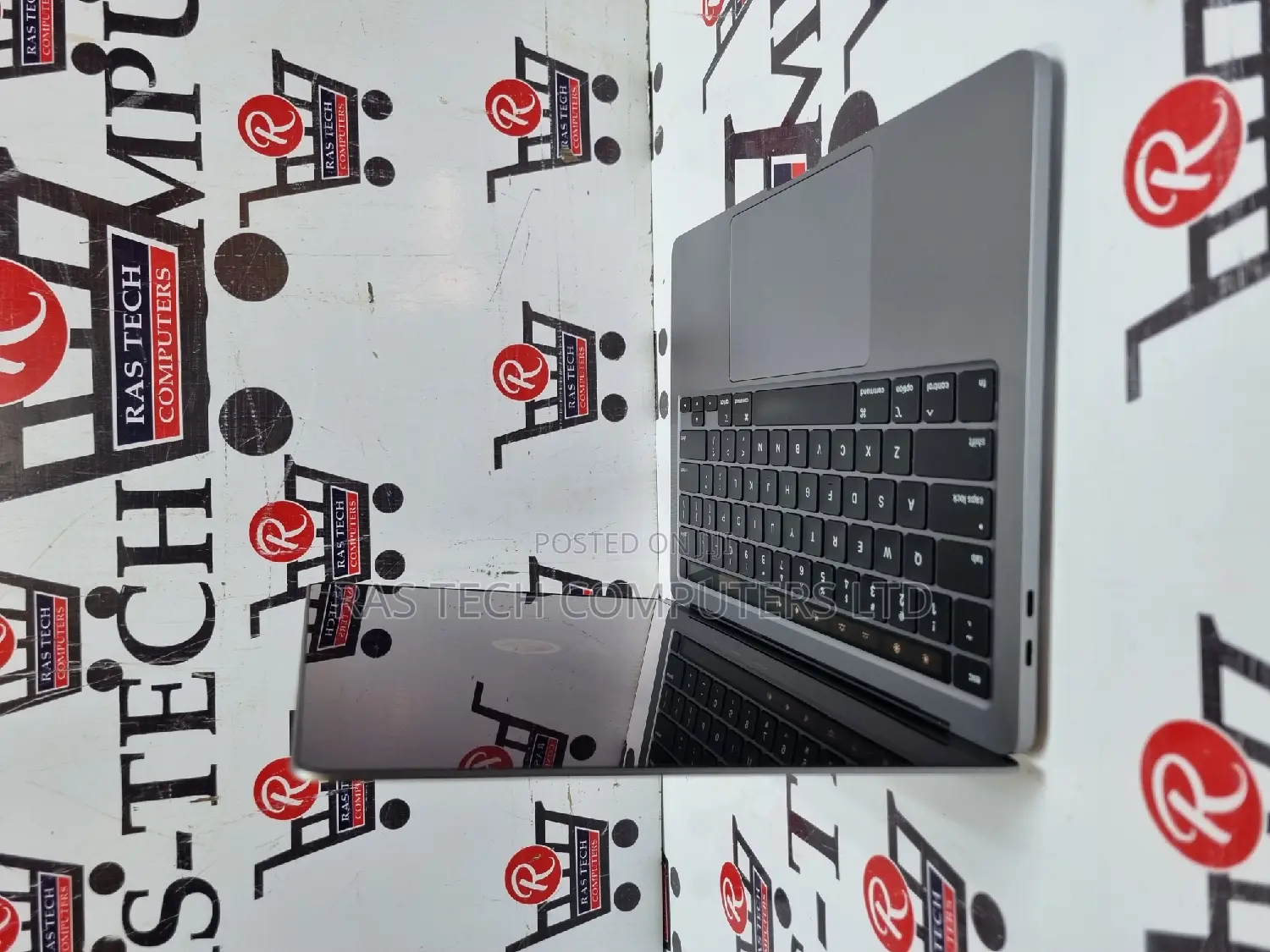 Laptop Apple MacBook 16GB Intel Core i7 SSD 512GB