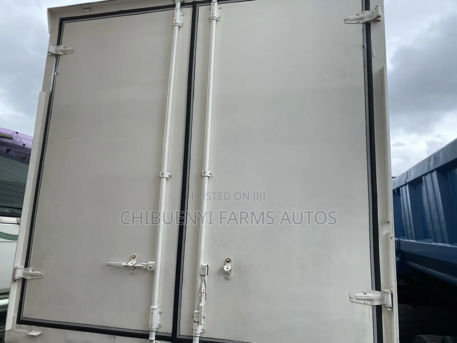 MECEDECES 1317 - Cargo Body 8tons
